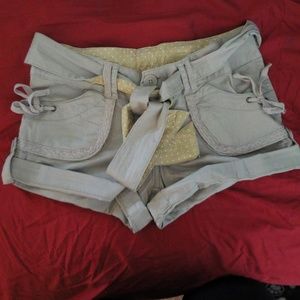 Knaki shorts
